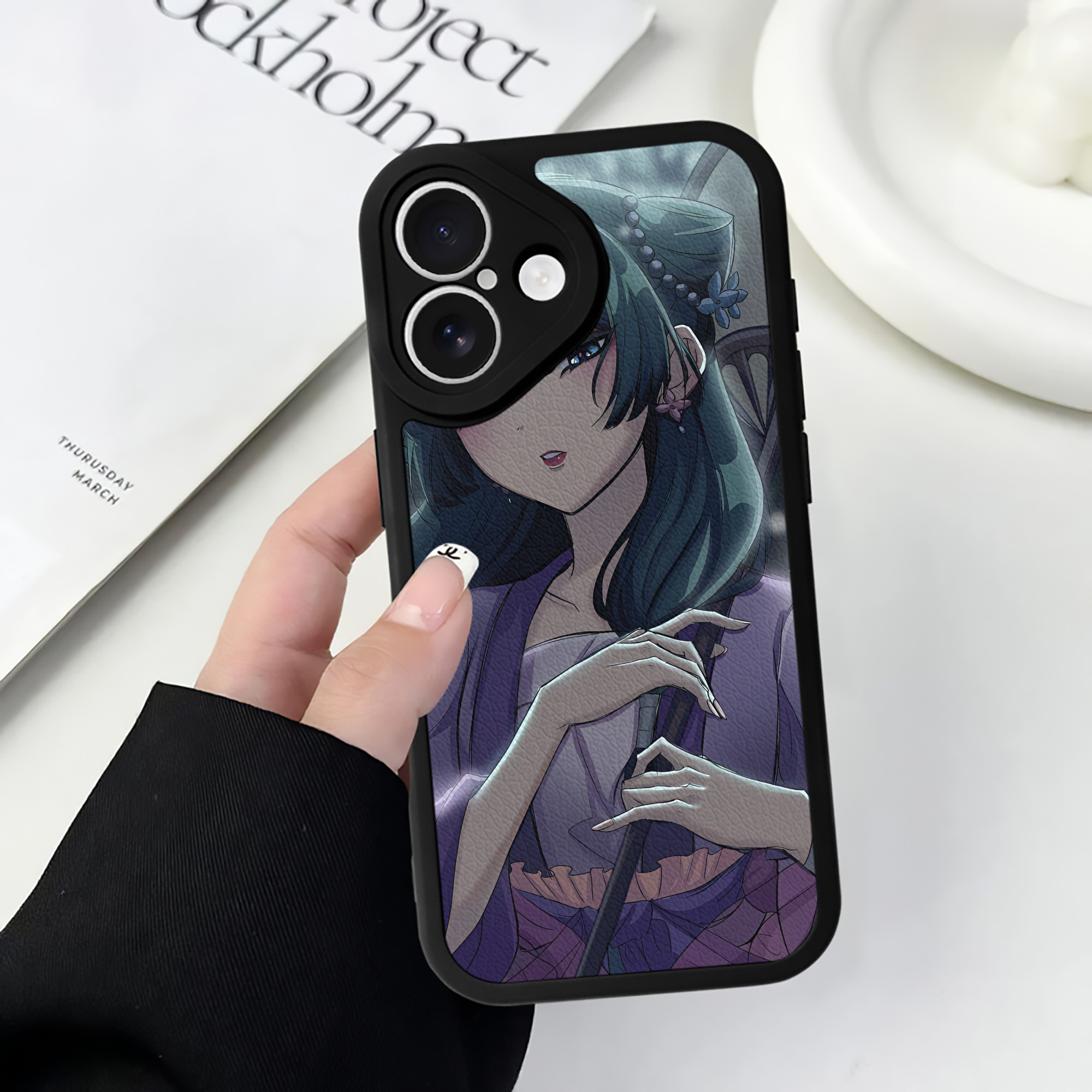 （画像用） 薬屋のひとりごと The Apothecary Diaries 【iPhone 16シリーズ対応】シリコンスマホケース（レザー調） 材質：シリコン
